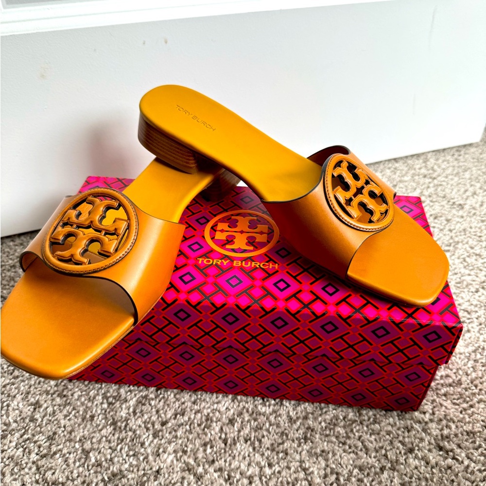 Size 11M Tory Burch Bombe Miller slides New with box and dustbag
